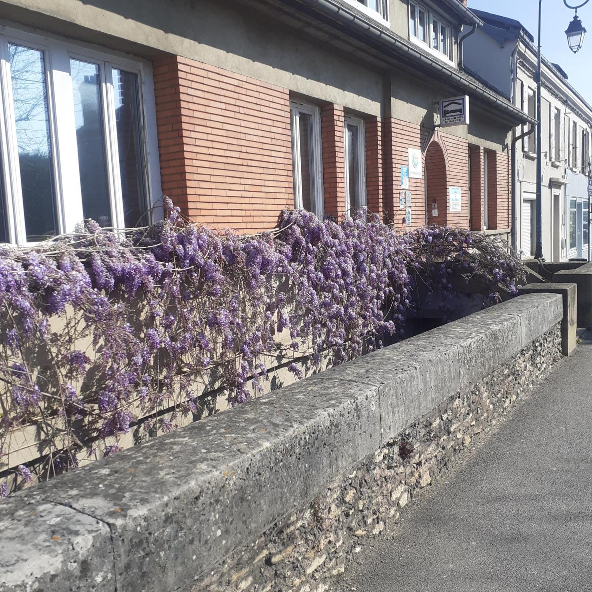 Chambres D'Hotes Gobillon Maintenon Exterior photo